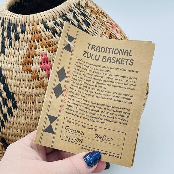 Authentic Traditional South African Hand Woven ZULU Ukhamba Basket w. Lid 10" - Picture 9 of 12